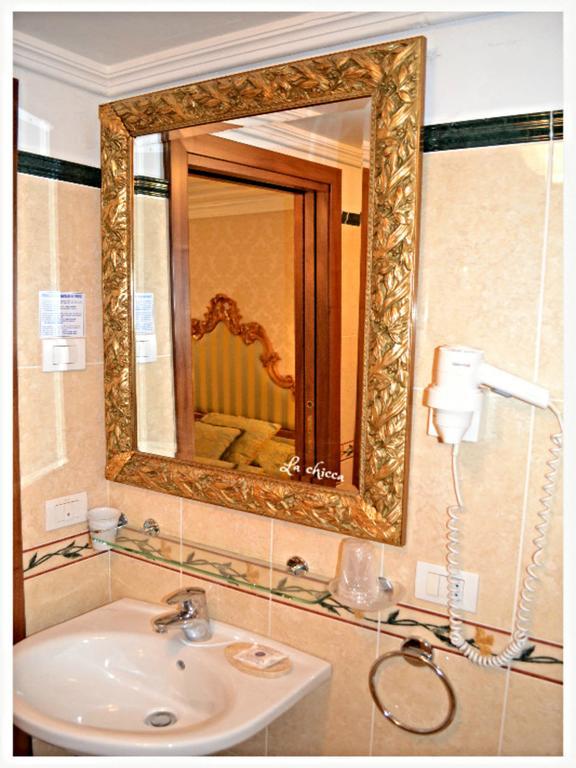 Guest House La Chicca Венеція Номер фото