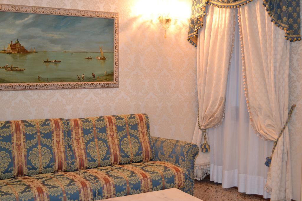 Guest House La Chicca Венеція Екстер'єр фото
