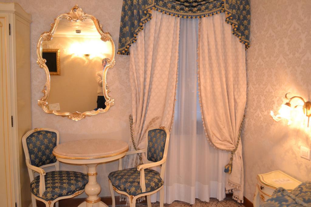 Guest House La Chicca Венеція Екстер'єр фото